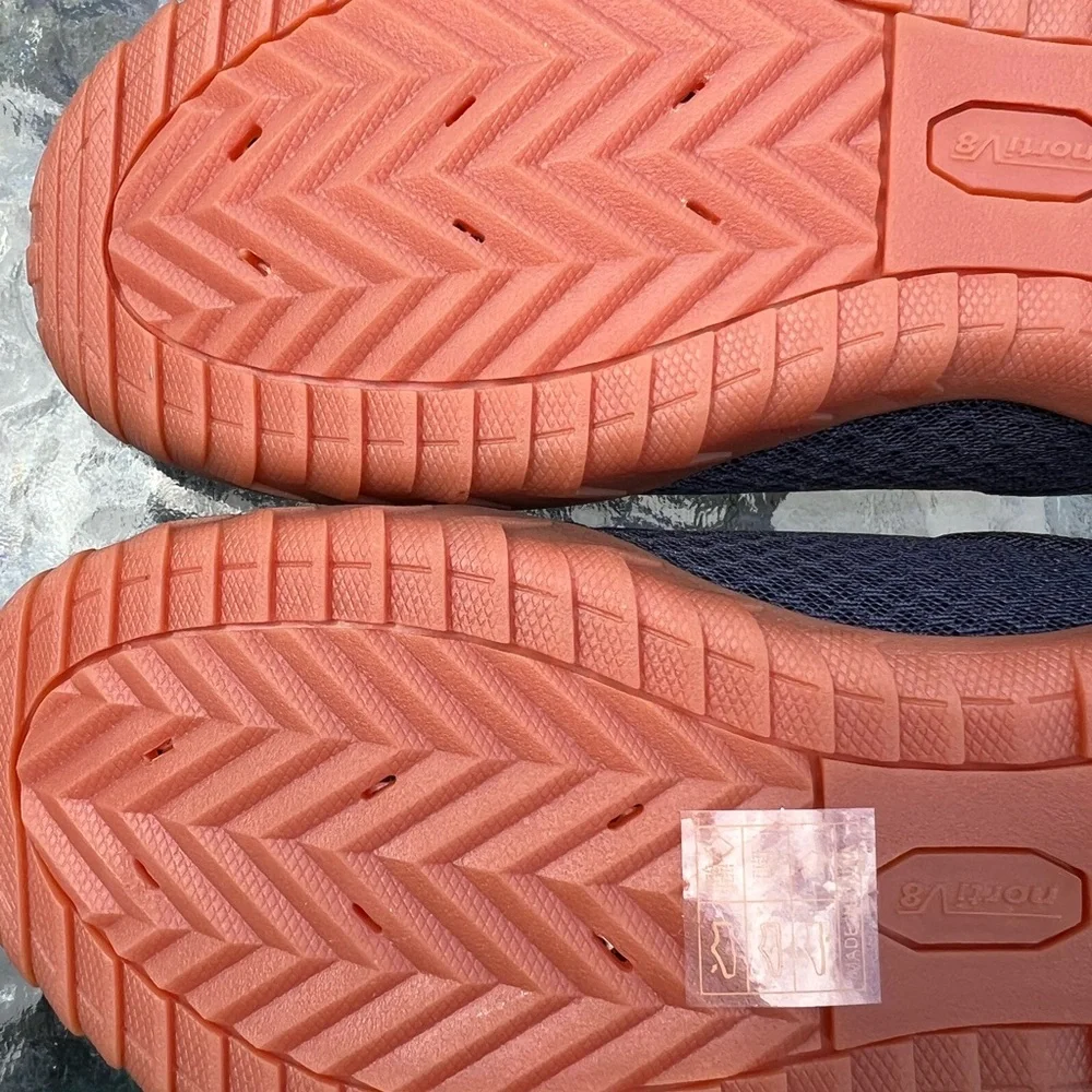 Women, men, water shoes, size 6, barefoot, quick drying beach, hiking fishing